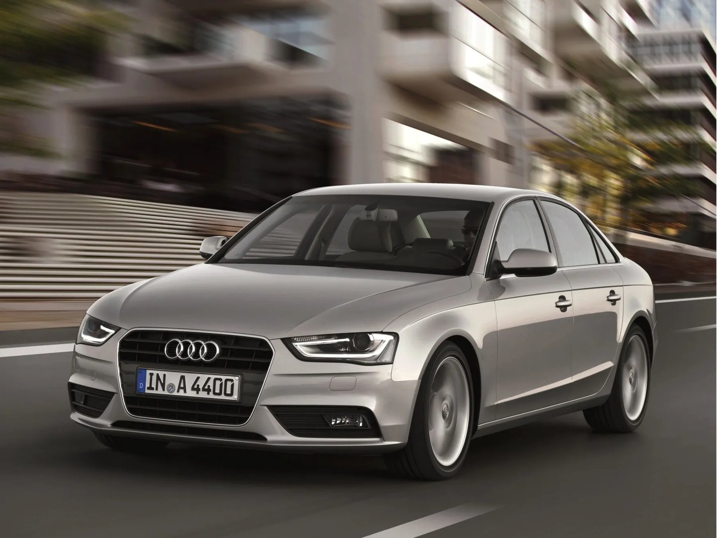 Audi_A4_4_generation_restyling__Sedan__6.jpg