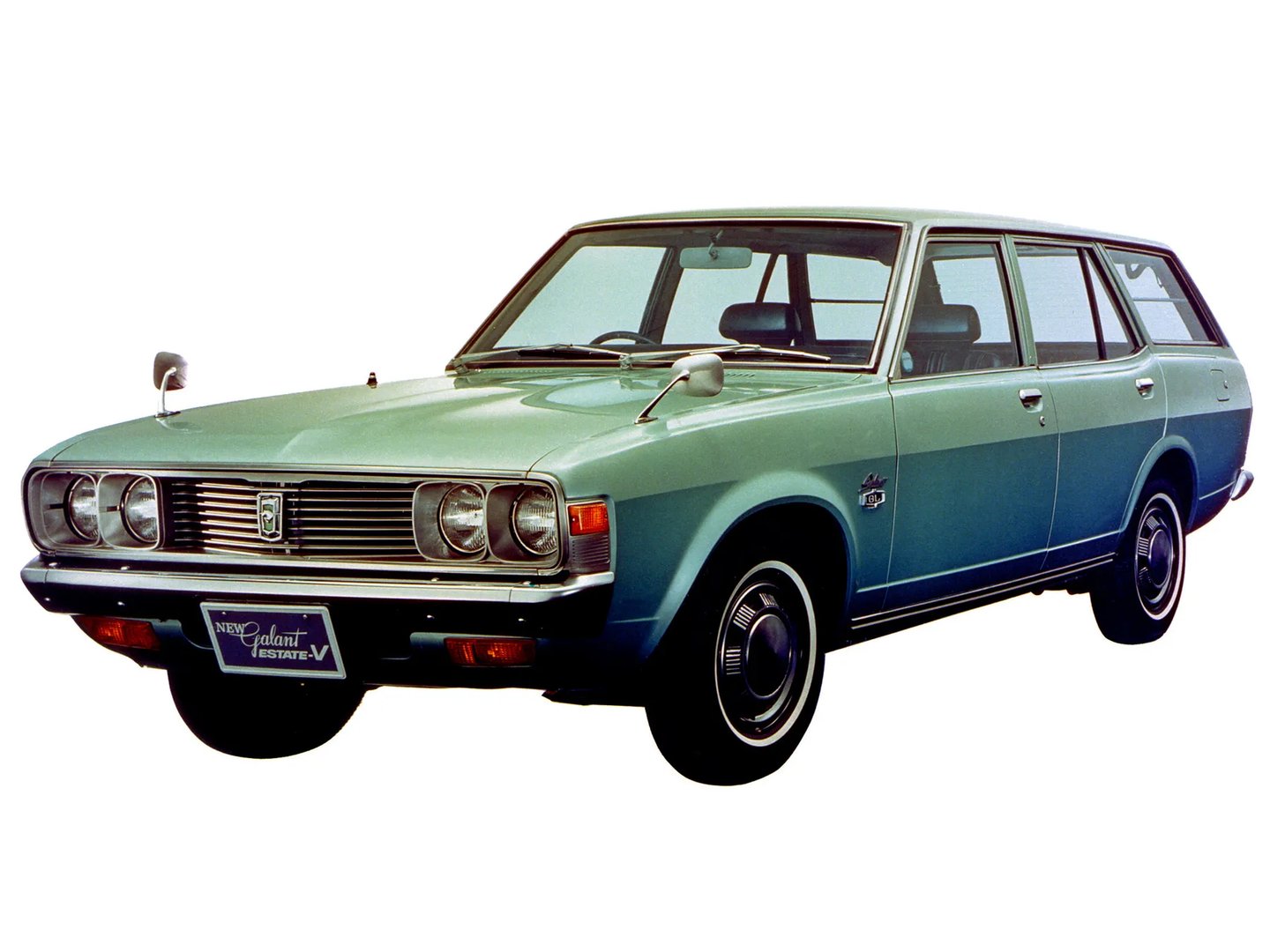 Mitsubishi_Galant_2_generation__Estate_5-door__1.jpg