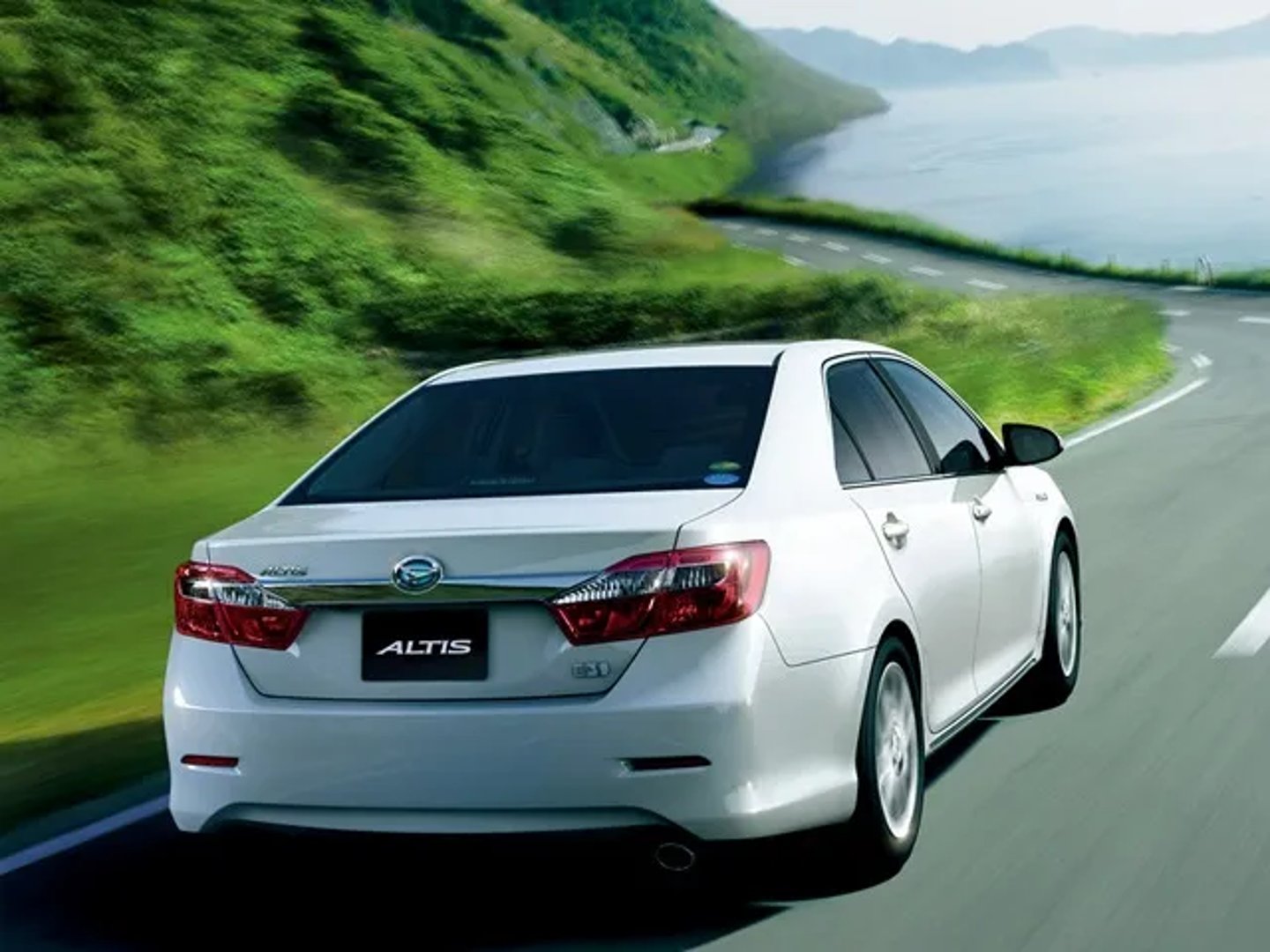 Daihatsu_Altis_4_generation__Sedan__3.jpg