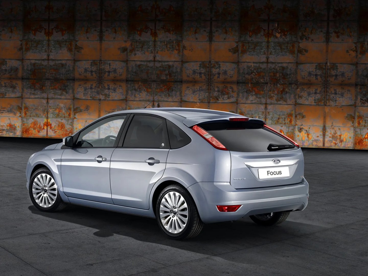 Ford_Focus_2_generation_restyling__Hatchback_5-door__8.jpg