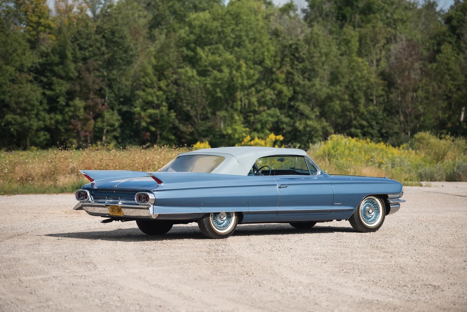 Cadillac_Series_62_7_generation__Cabrio__2.jpg