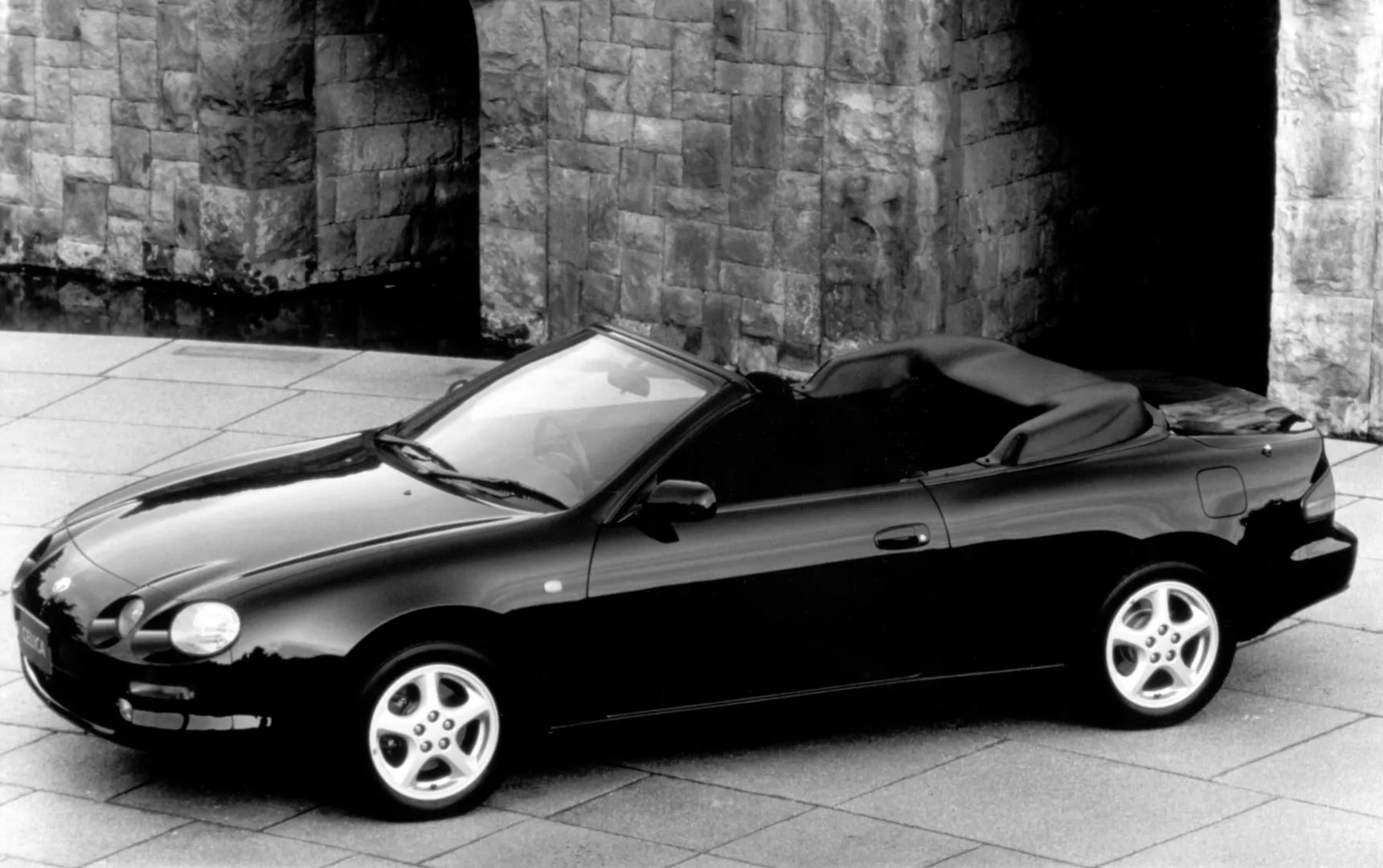 Toyota_Celica_6_generation__Cabrio__2.jpg
