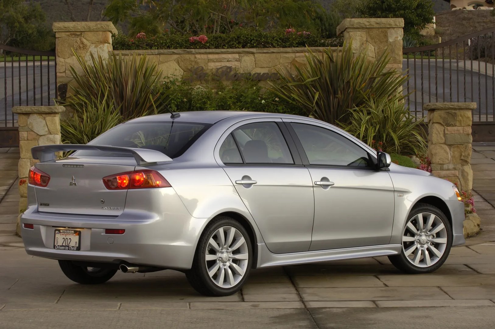 Mitsubishi_Lancer_10_generation__Sedan__7.jpg