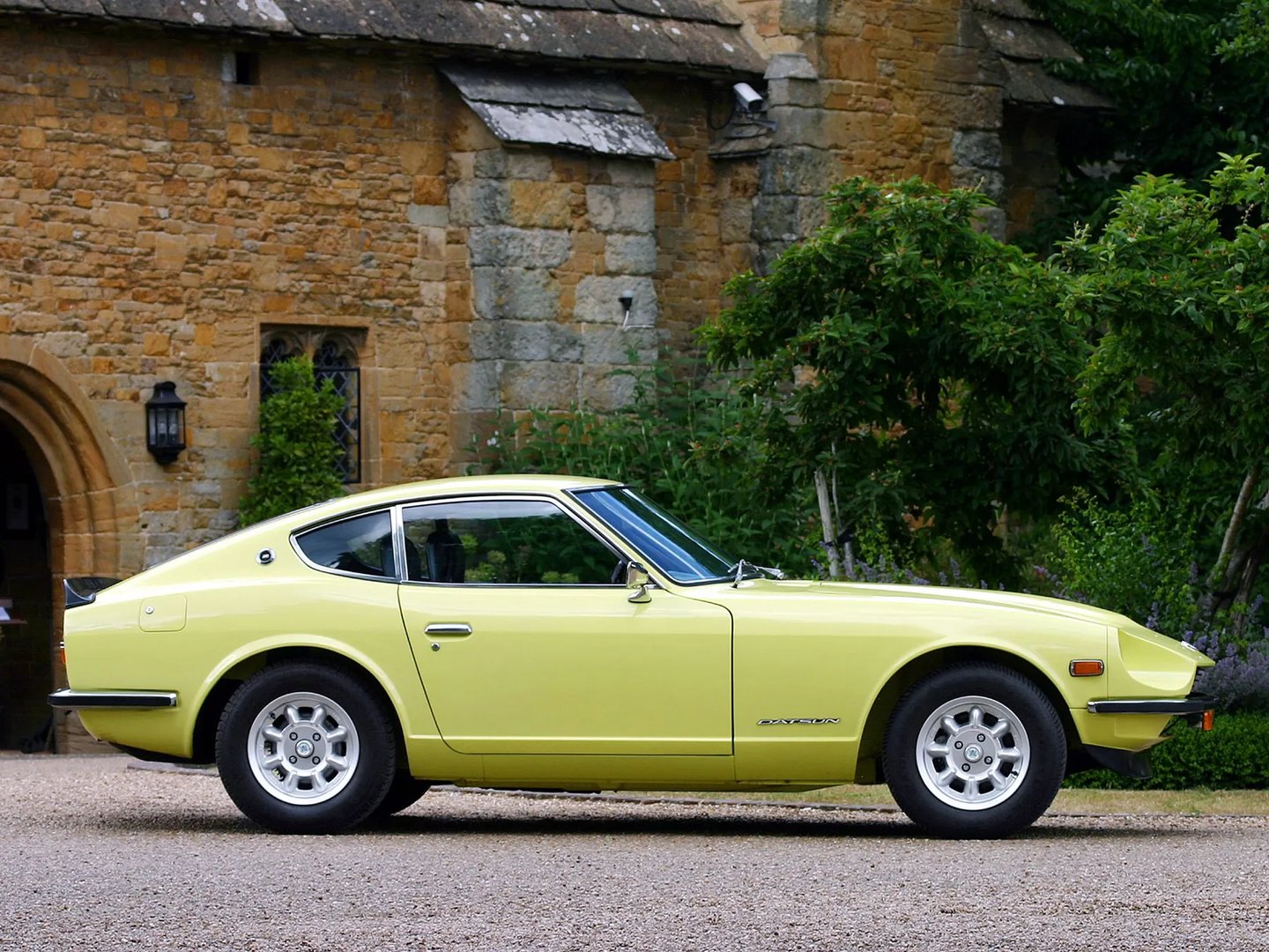Datsun_240Z_1_generation__Coupe__3.jpg