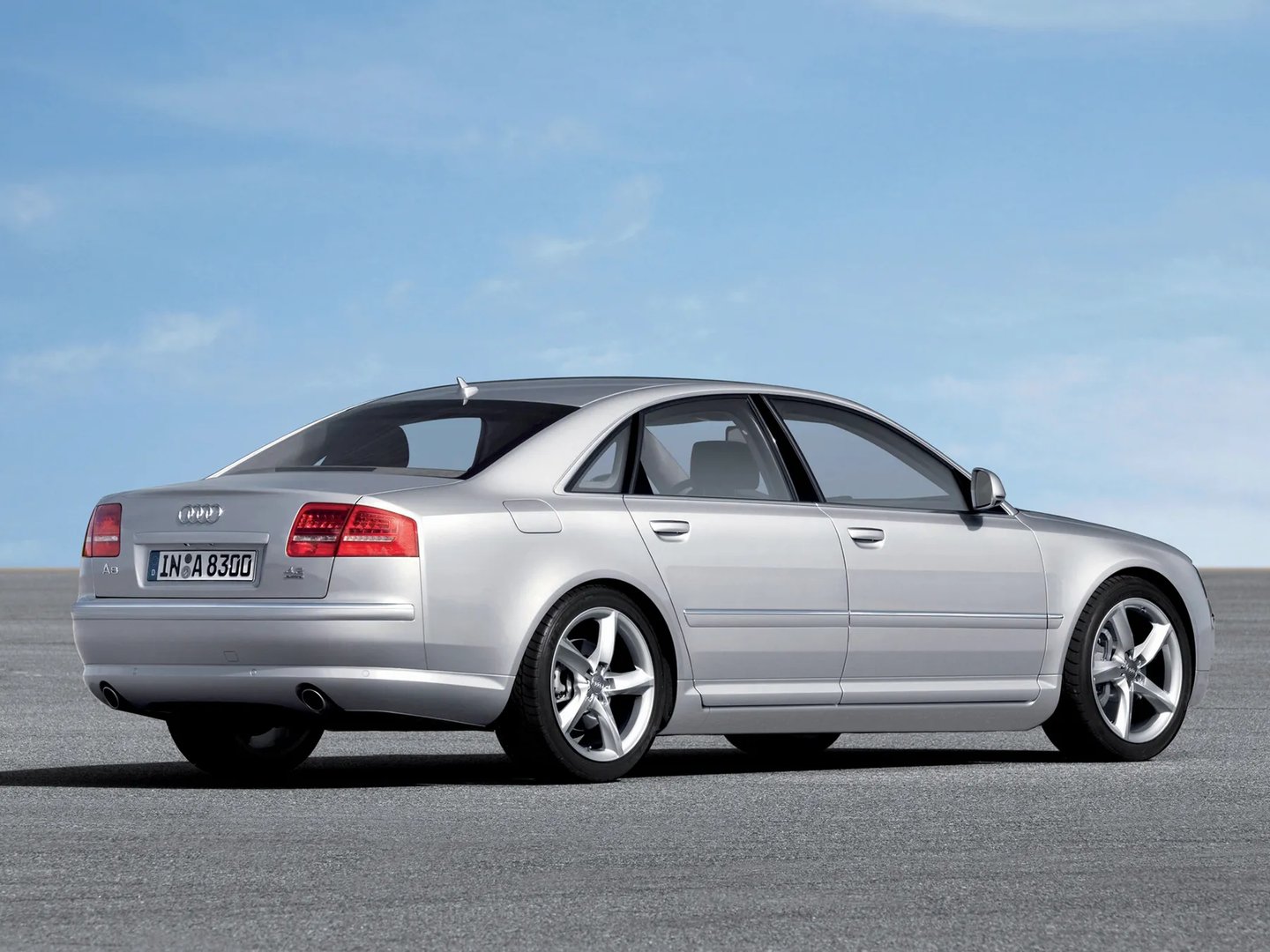 Audi_A8_2_generation_restyling_2__Sedan__8.jpg