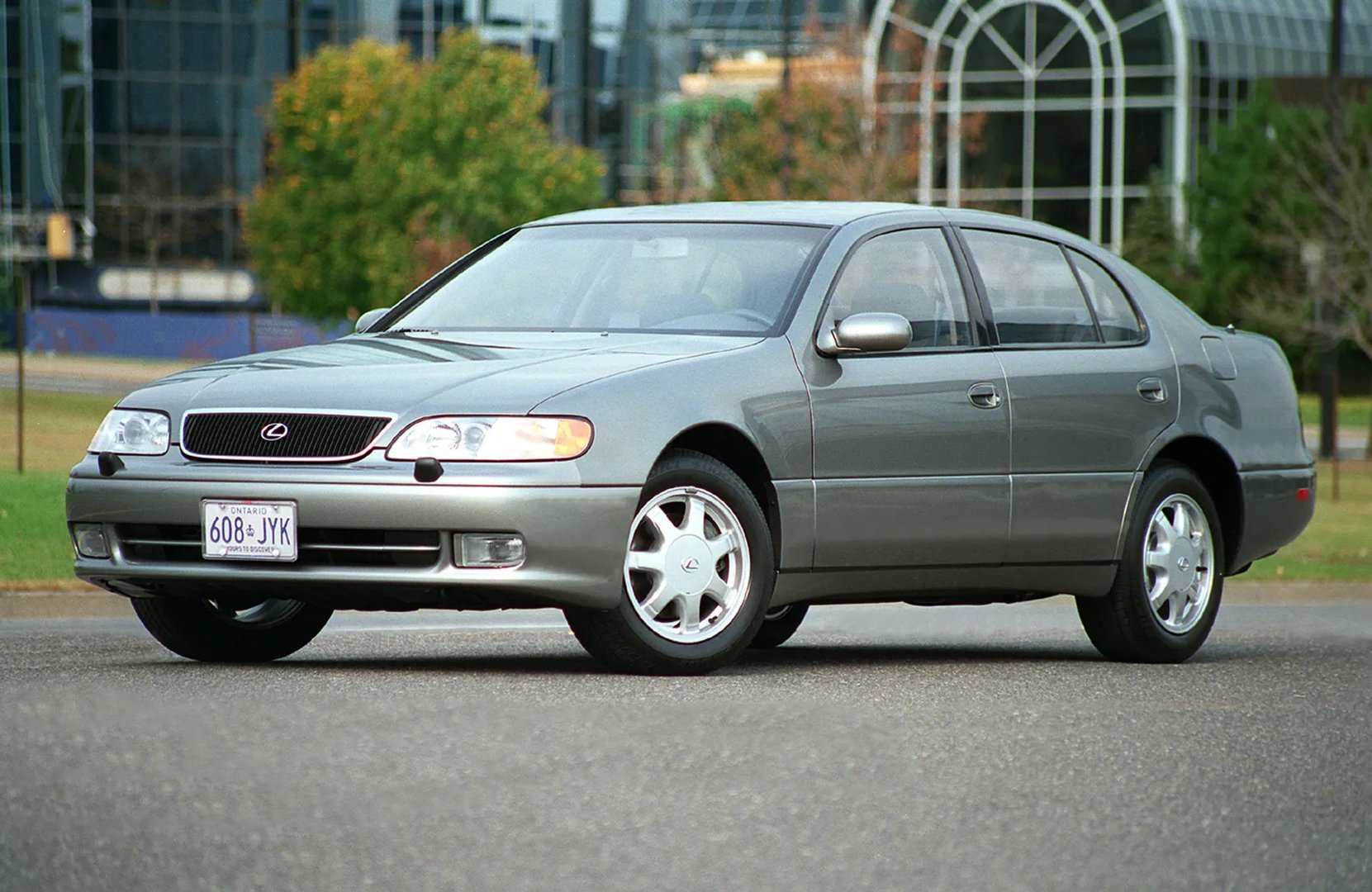 Lexus_GS_1_generation__Sedan__4.jpg