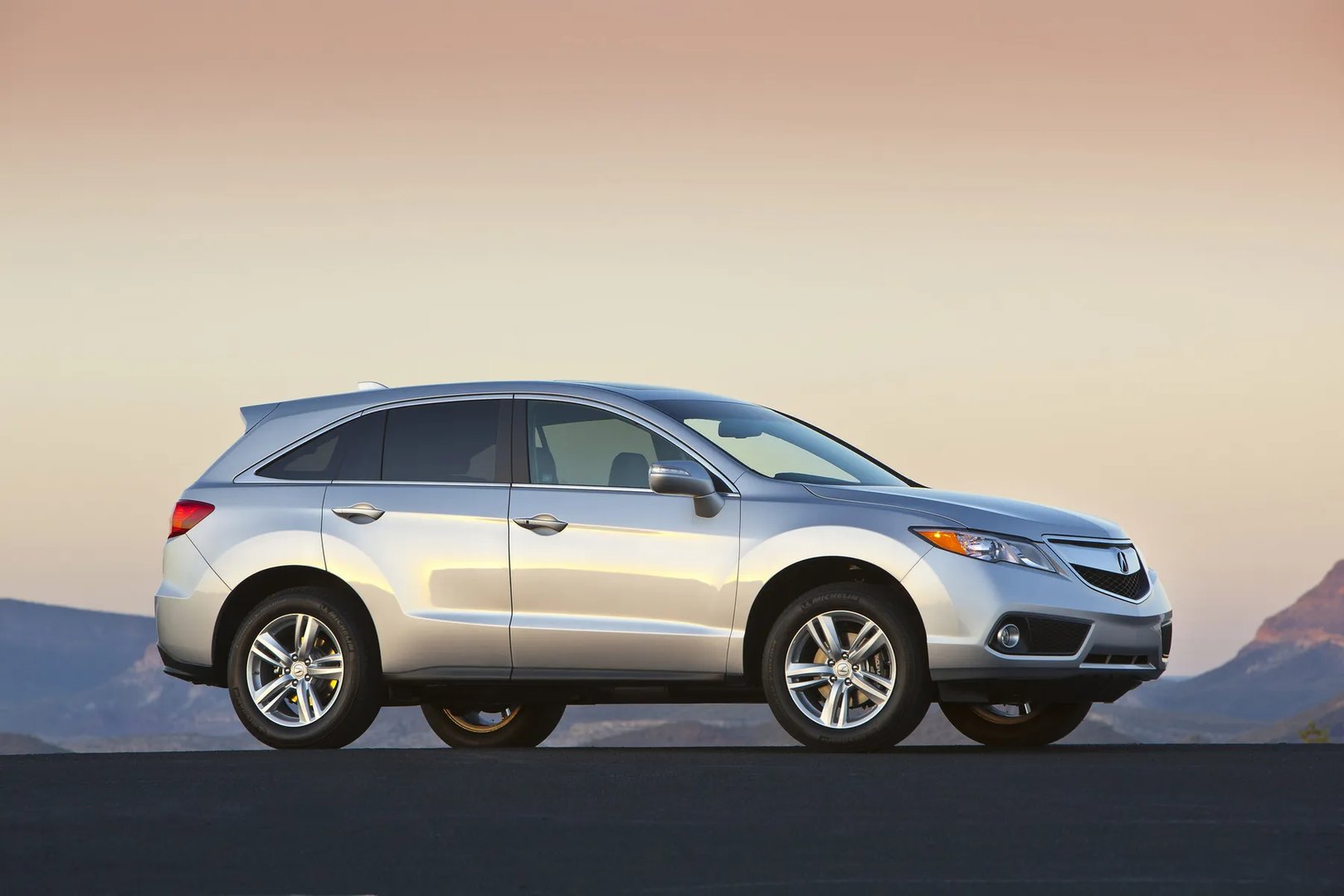 Acura_RDX_2_generation__SUV_5-doors__12.jpg