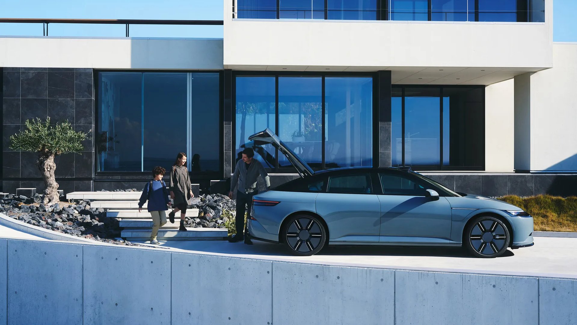 afeela_1_1_generation__Liftback__4.jpg