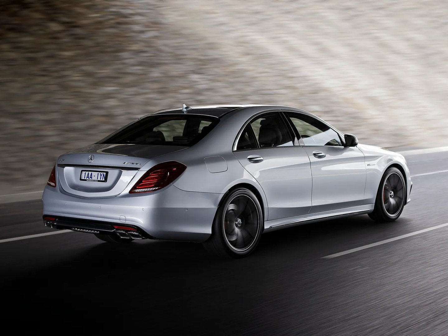 Mercedes_S-Class_AMG_3_generation__Sedan__3.jpg