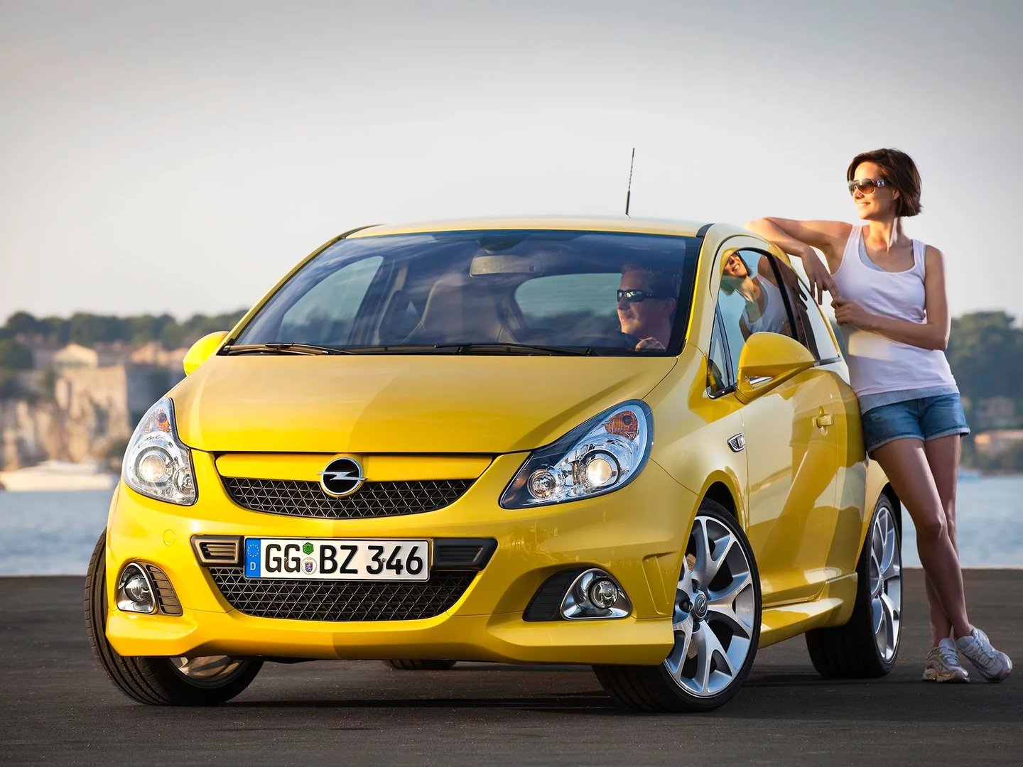 Opel_Corsa_OPC_4_generation_restyling_1__Mini_3-doors__1.jpg