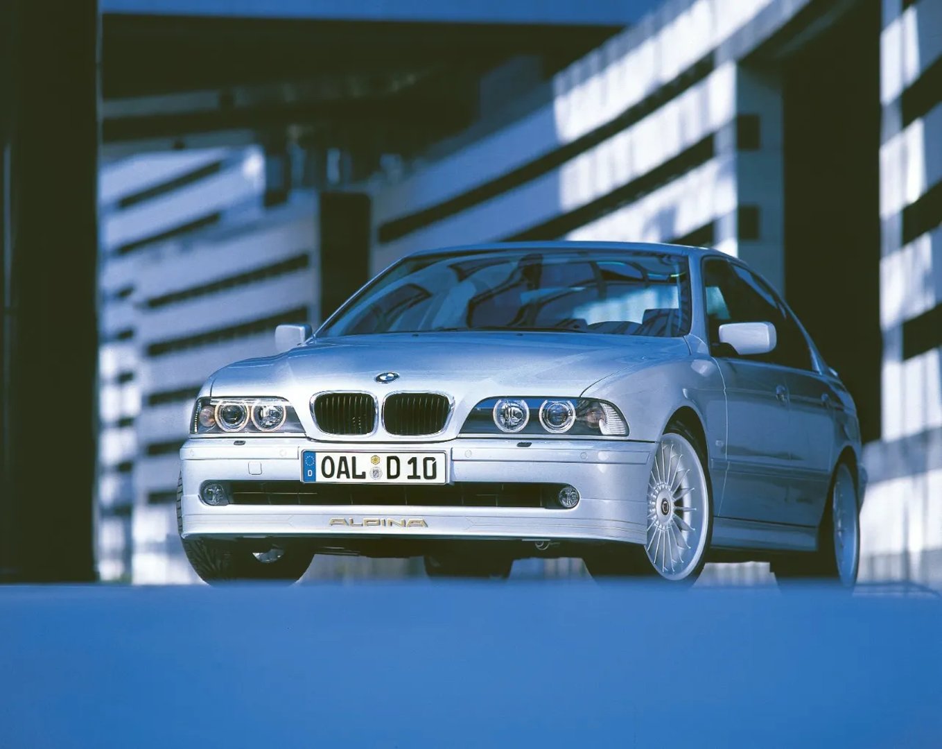 Alpina_D10_1_generation__Sedan__1.jpg