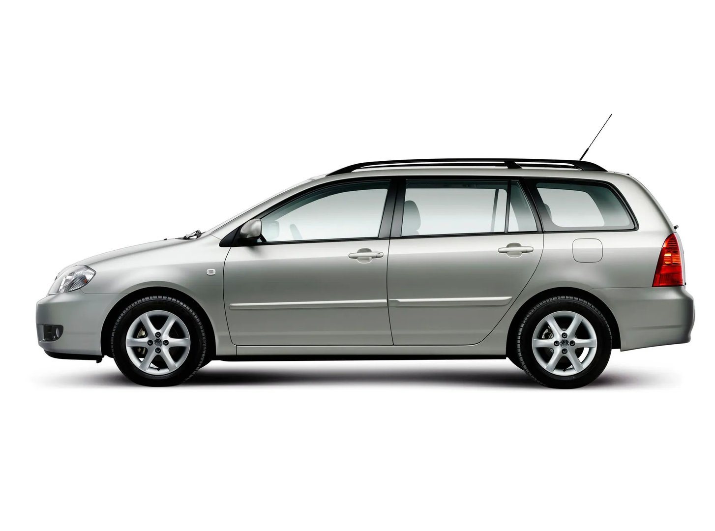 Toyota_Corolla_9_generation_restyling__Estate_5-door__2.jpg