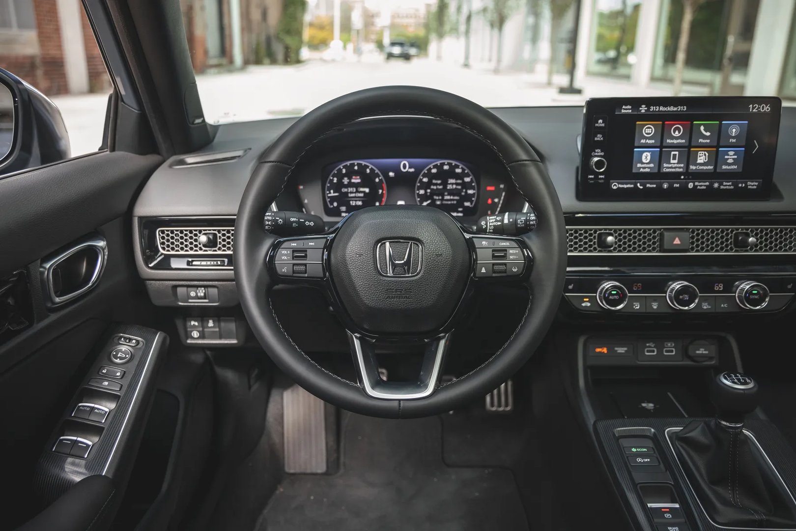 Honda_Civic_(USA)_11_generation__Hatchback_5-door__10.jpg