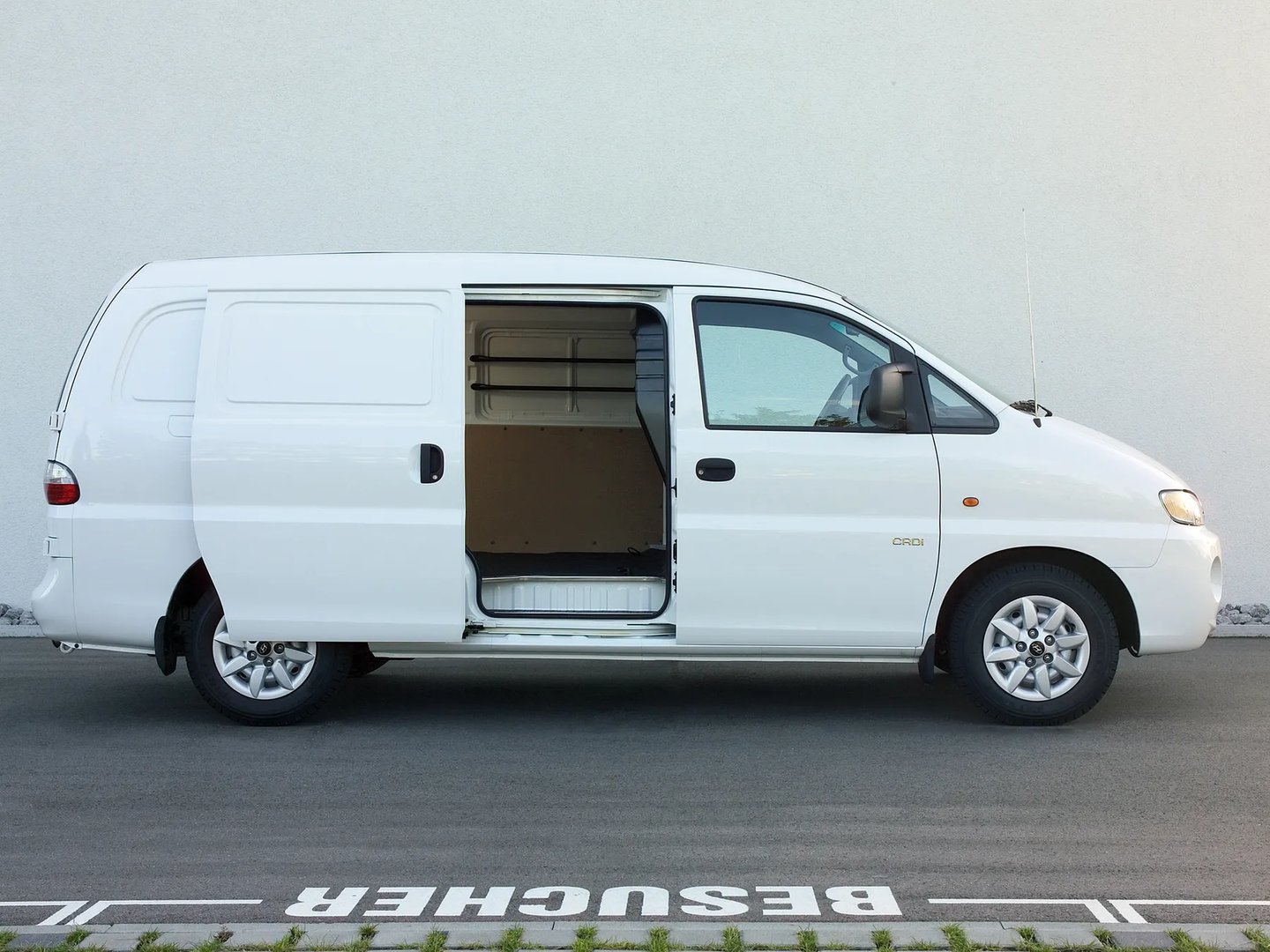Hyundai_i800_1_generation_restyling__Van__5.jpg