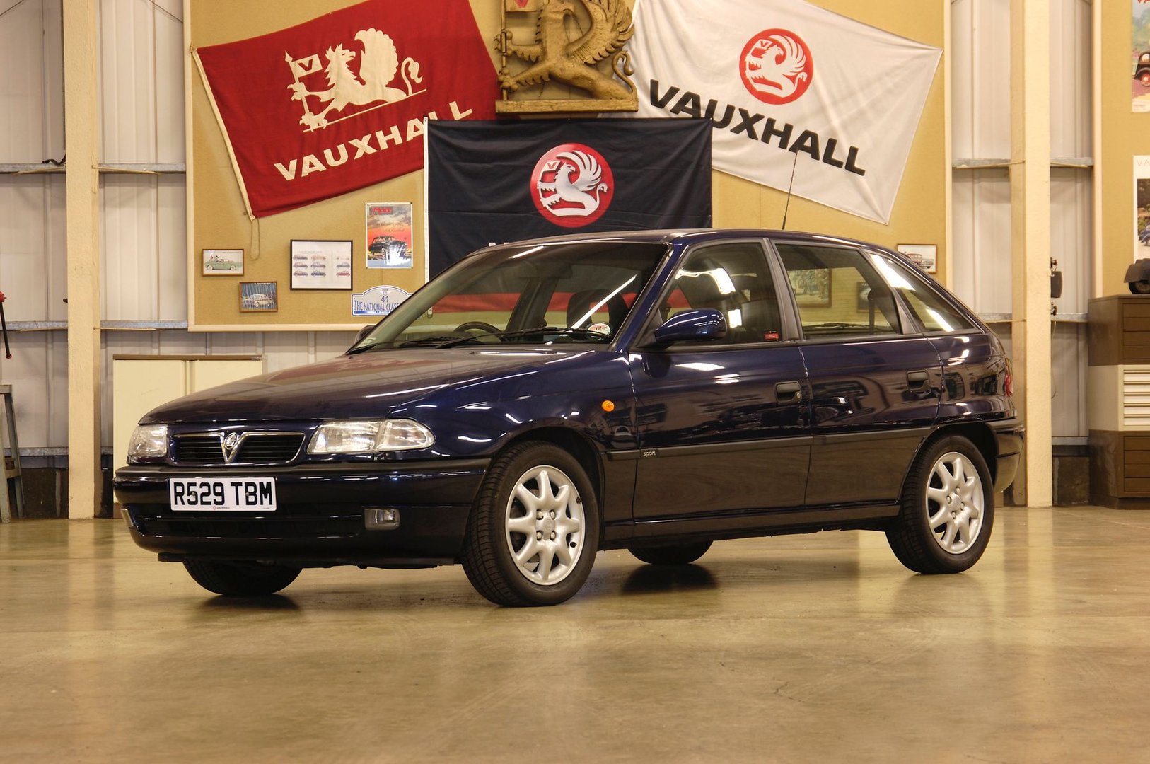 Vauxhall Astra 3 generation