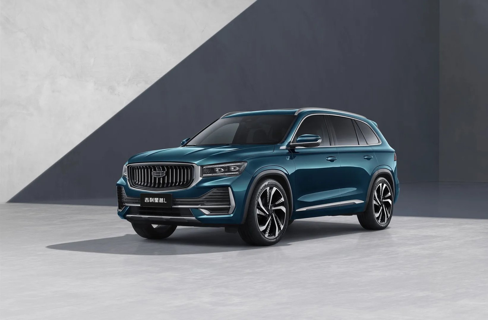 Geely_Monjaro_1_generation__SUV_5-doors__12.jpg