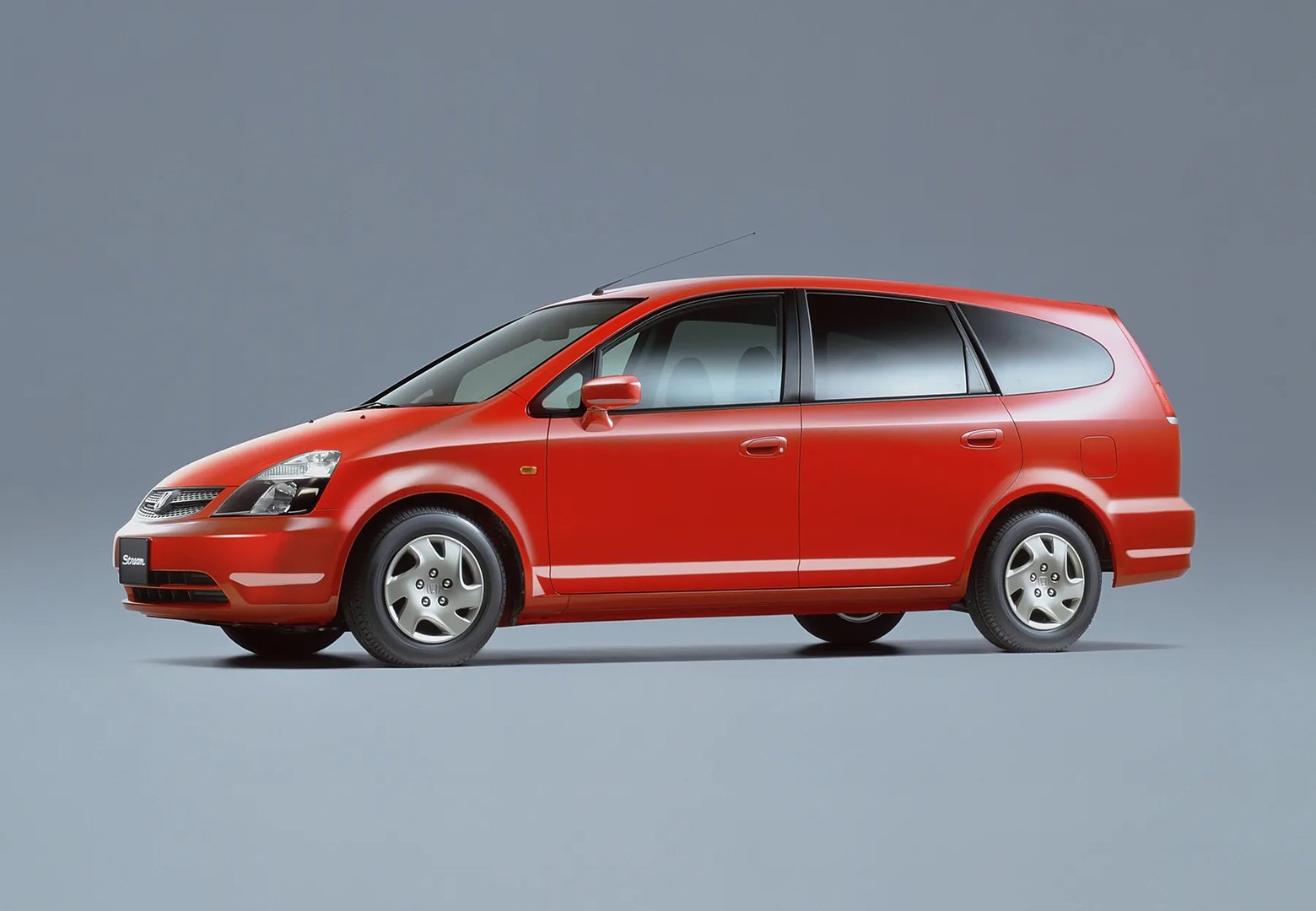 Honda_Stream_1_generation__Compact_Van__8.jpg