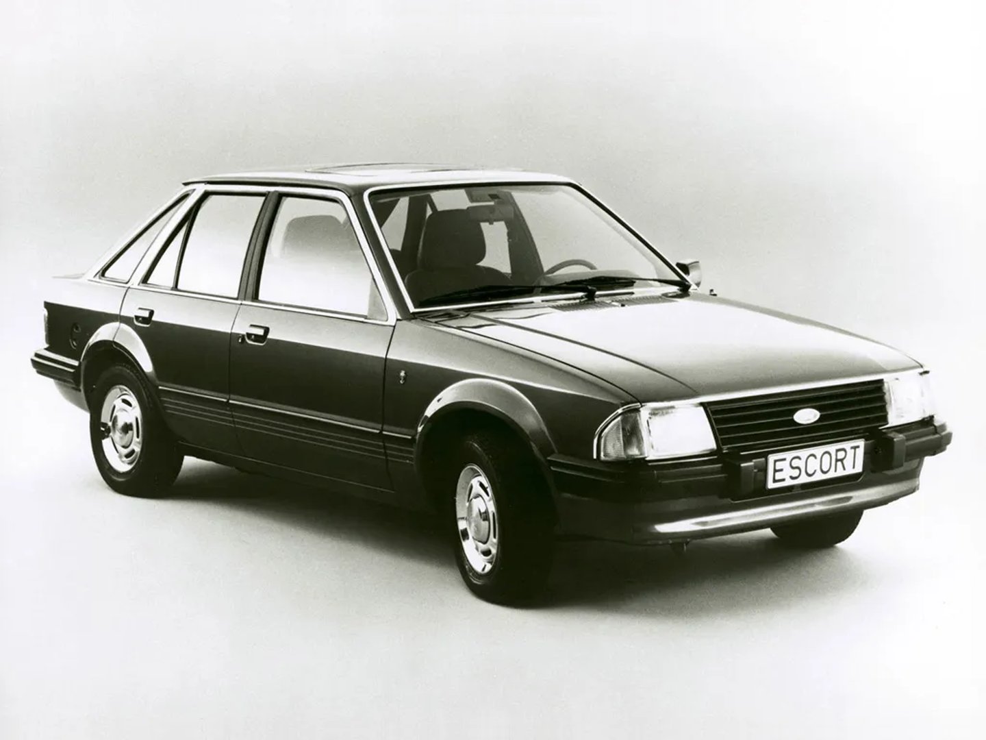 Ford_Escort_3_generation__Mini_5-doors__3.jpg