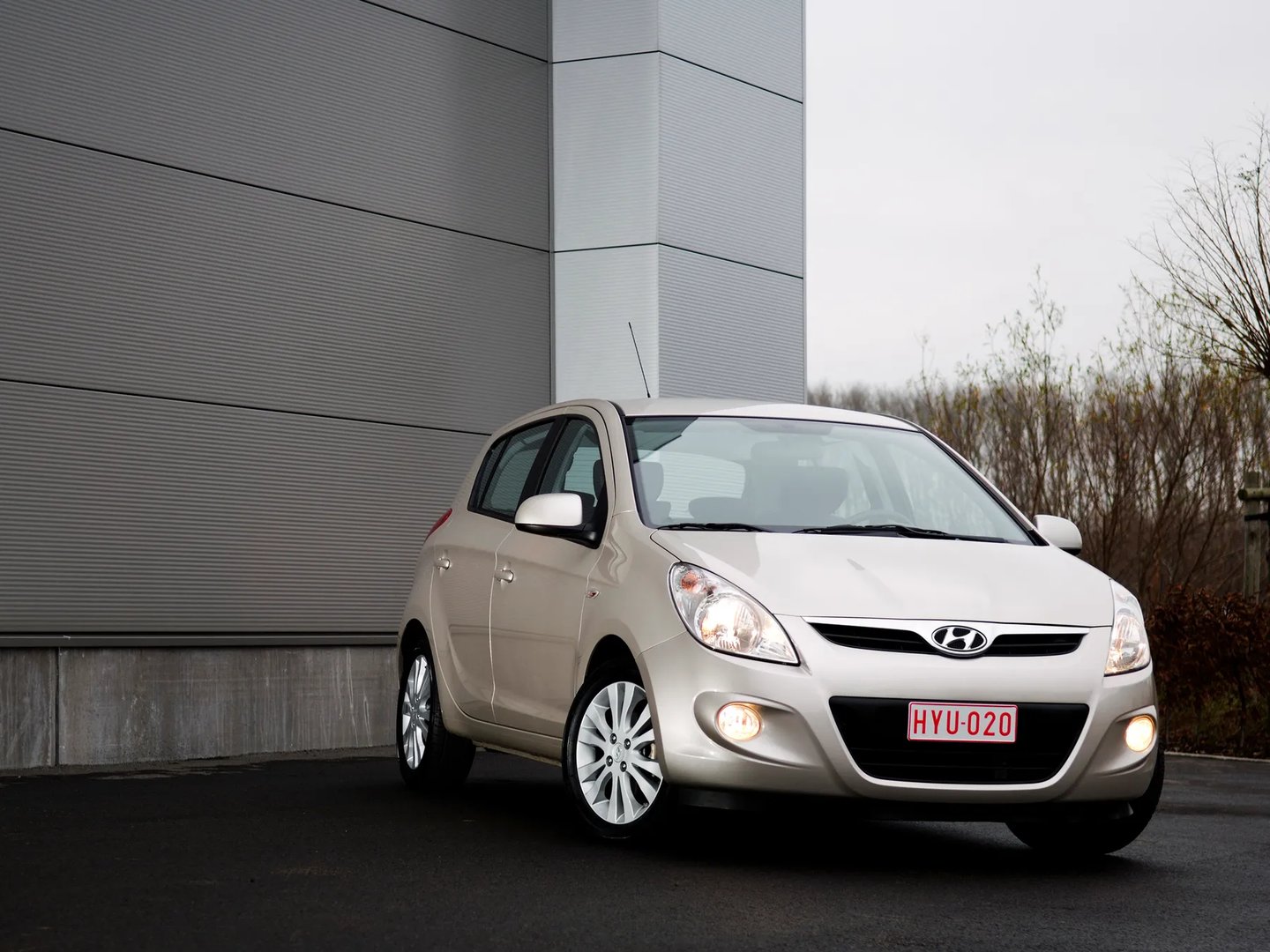 Hyundai_i20_1_generation__Mini_5-doors__6.jpg