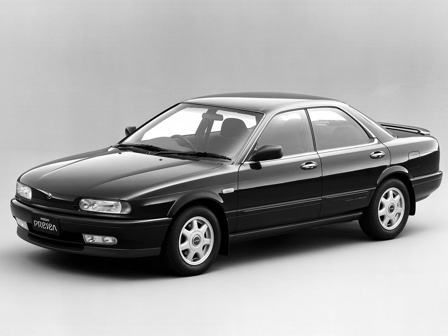 Nissan_Presea_1_generation__Sedan__5.jpg