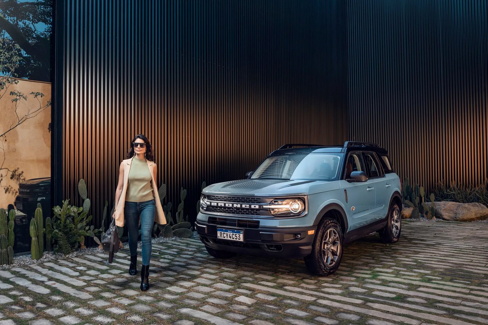 Ford_Bronco_Sport_1_generation__SUV_5-doors__6.jpg