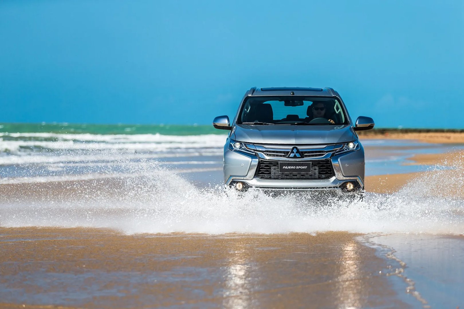 Mitsubishi_Pajero_Sport_3_generation__SUV_5-doors__7.jpg
