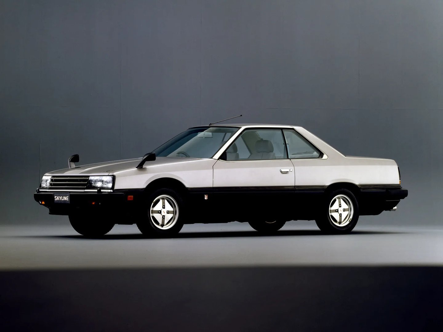 Nissan_Skyline_6_generation__Coupe__11.jpg