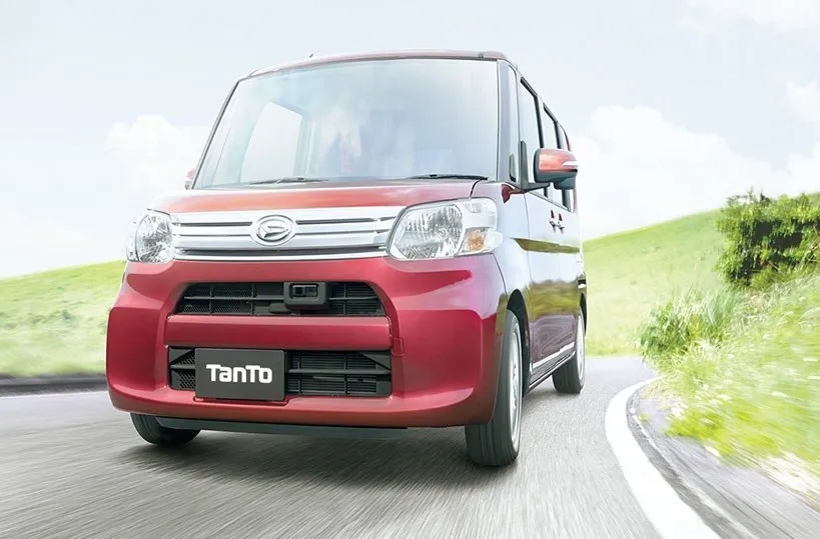 Daihatsu_Tanto_3_generation__Microvan__main.jpg