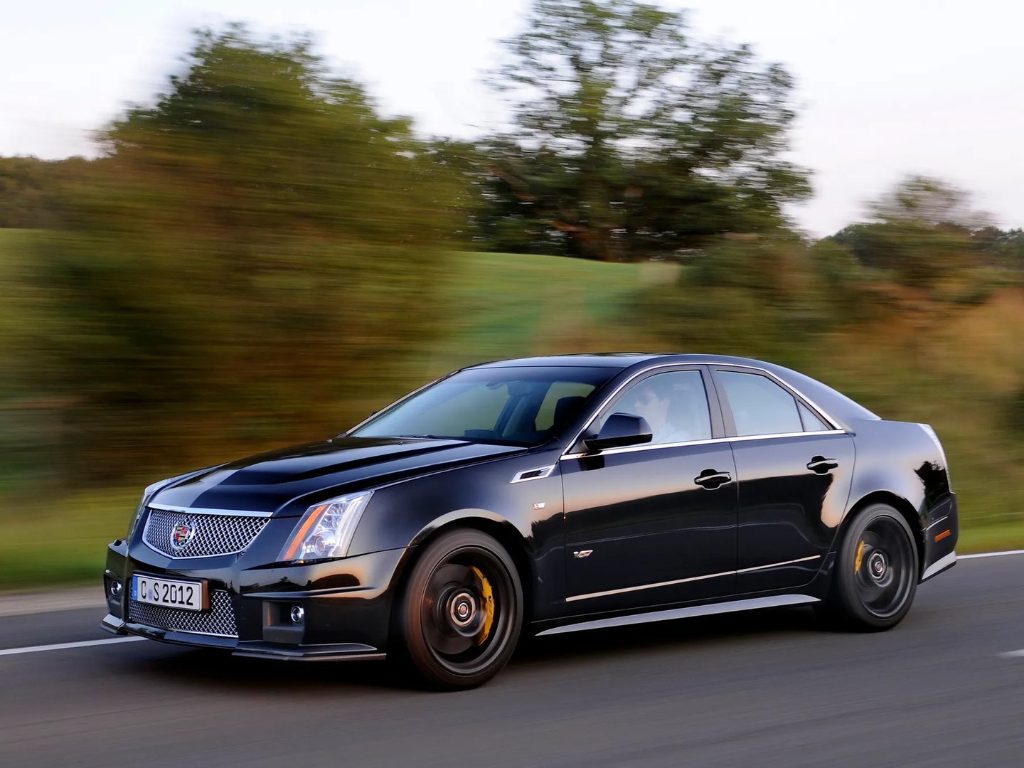 Cadillac_CTS-V_2_generation__Sedan__8.jpg