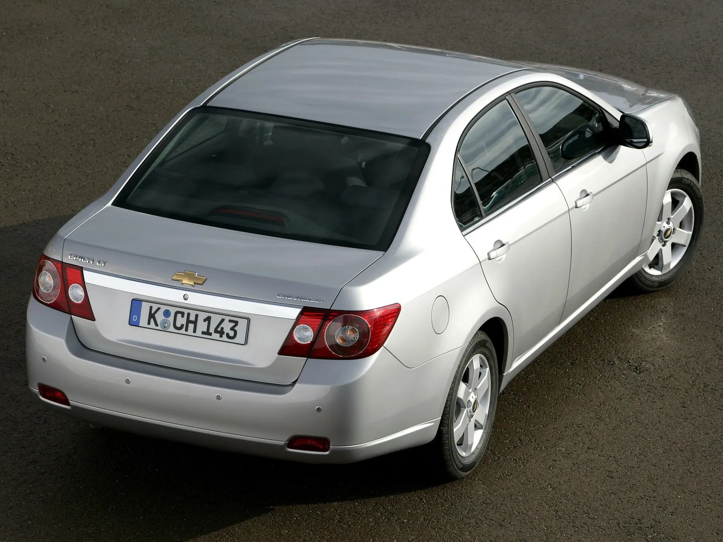 Chevrolet_Epica_1_generation__Sedan__3.jpg