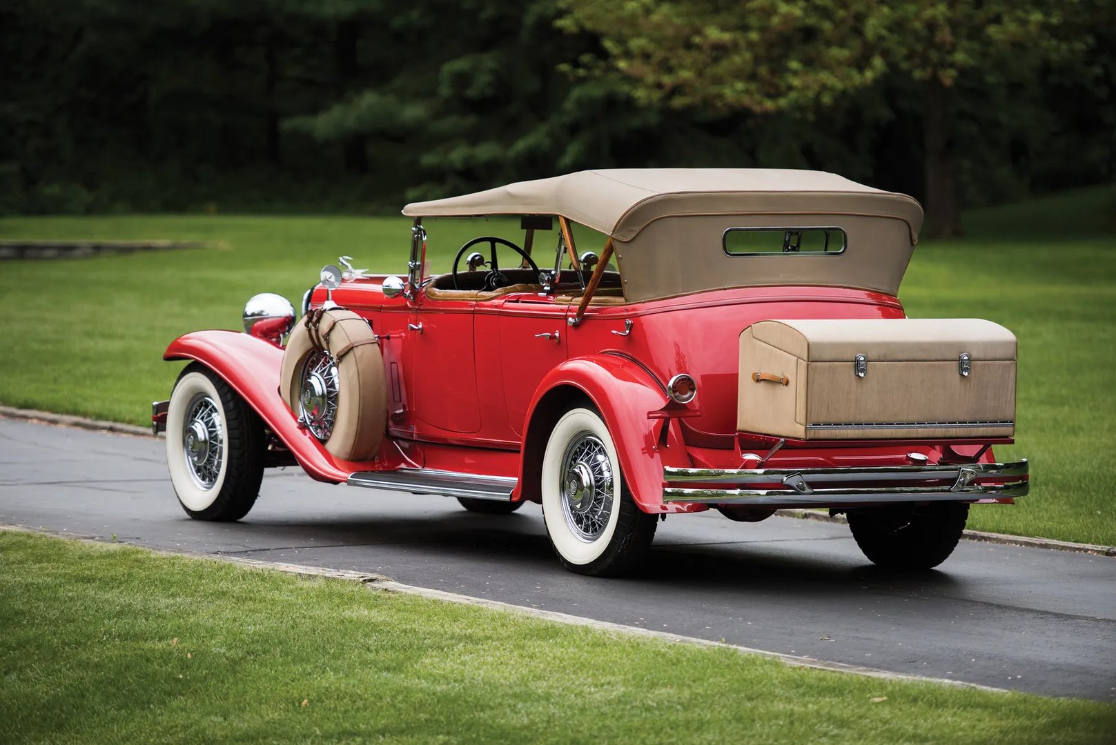 Chrysler_Imperial_1_generation__Phaeton__4.jpg