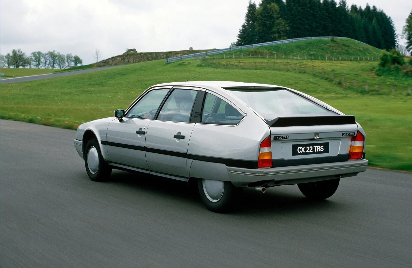 Citroen_CX_2_generation__Hatchback_5-door__9.jpg