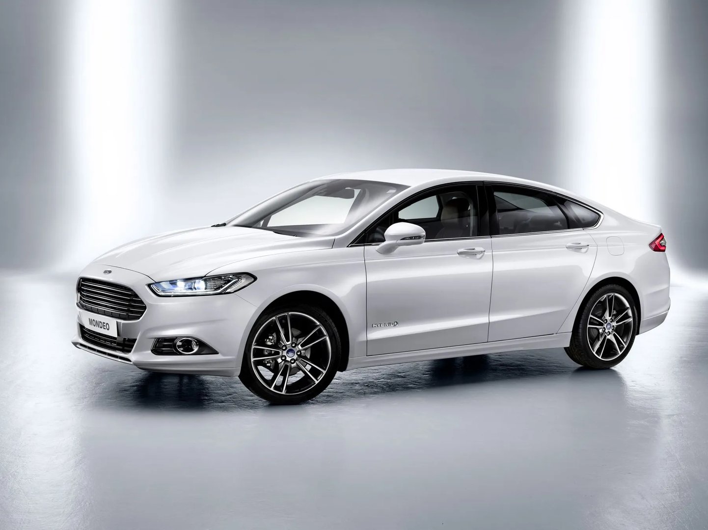 Ford Mondeo 5 generation  Sedan