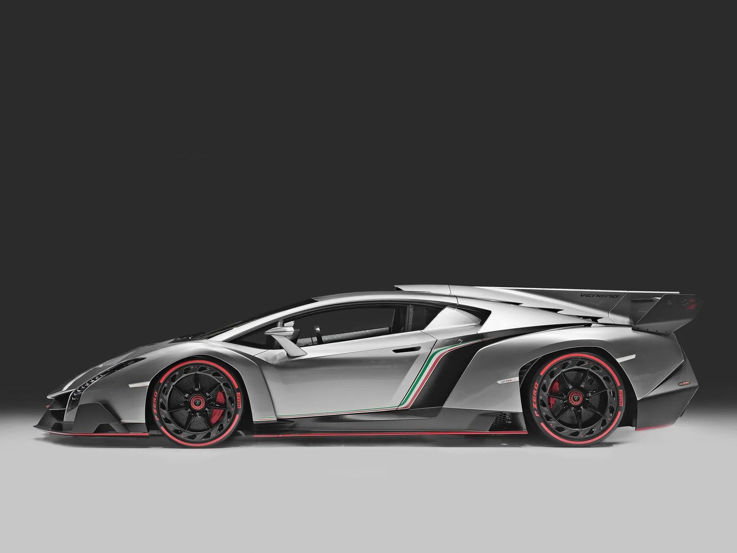 Lamborghini_Veneno_1_generation__Coupe__11.jpg
