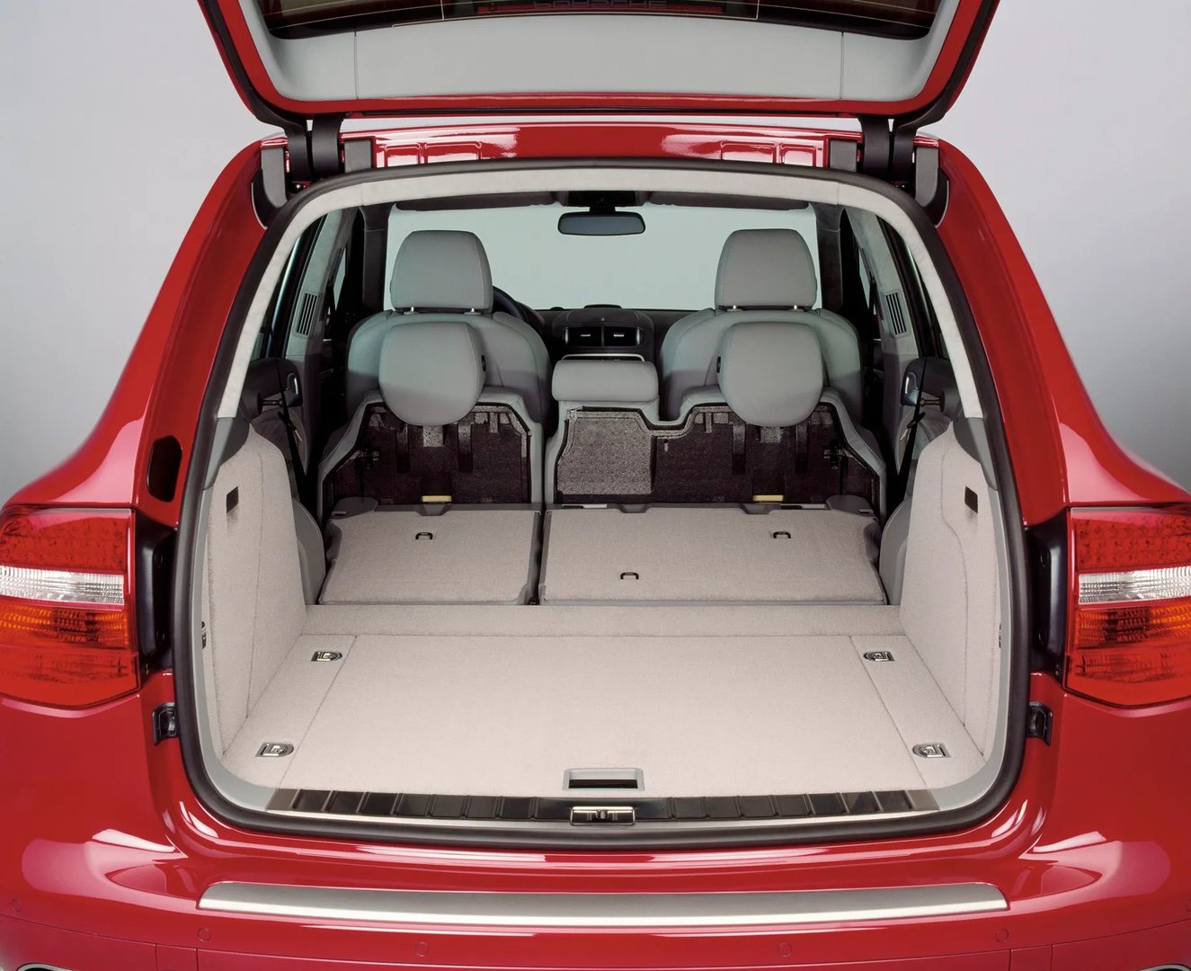 Porsche_Cayenne_1_generation_restyling__SUV_5-doors__9.jpg