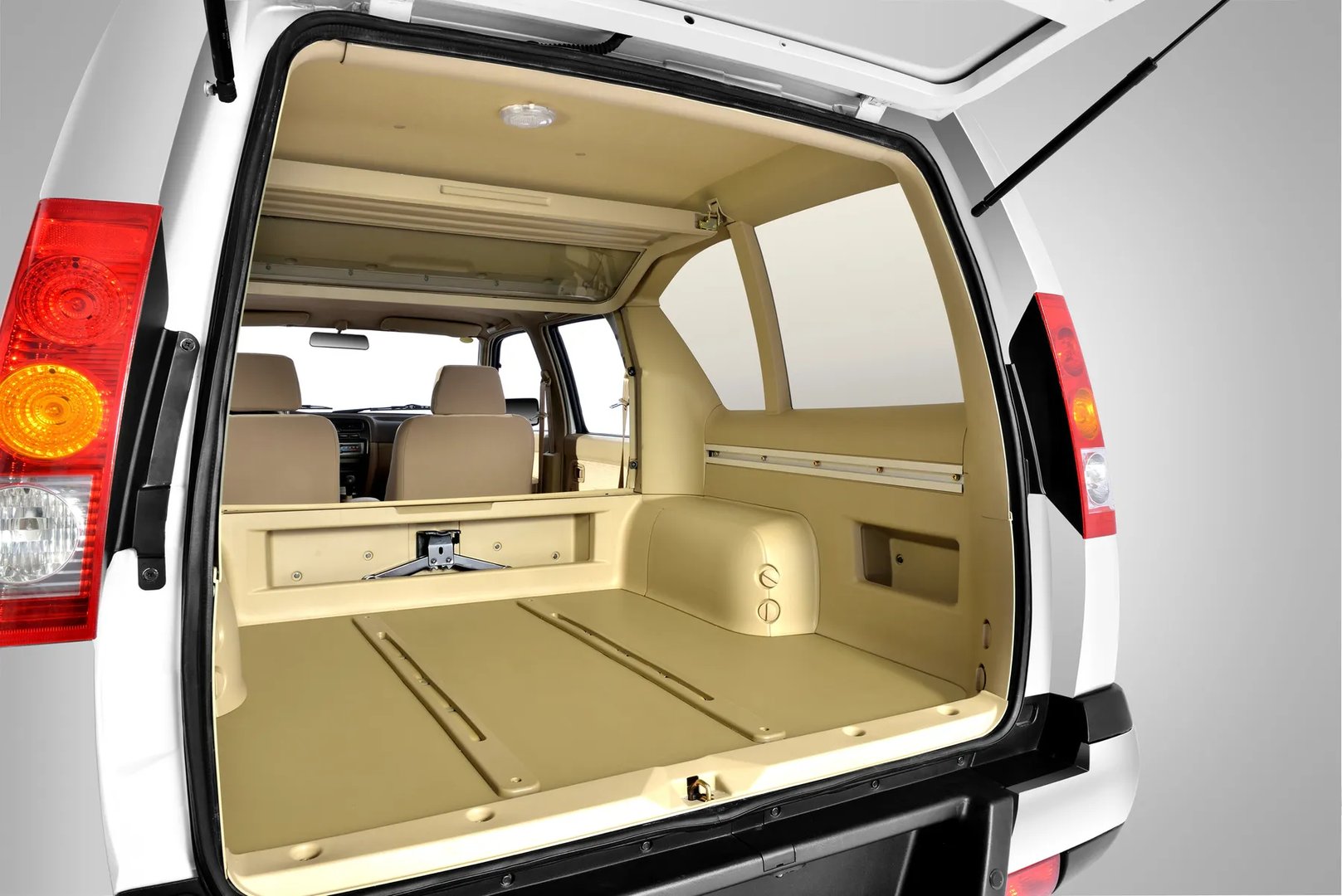 DongFeng_Rich_1_generation__SUV_5-doors__4.jpg
