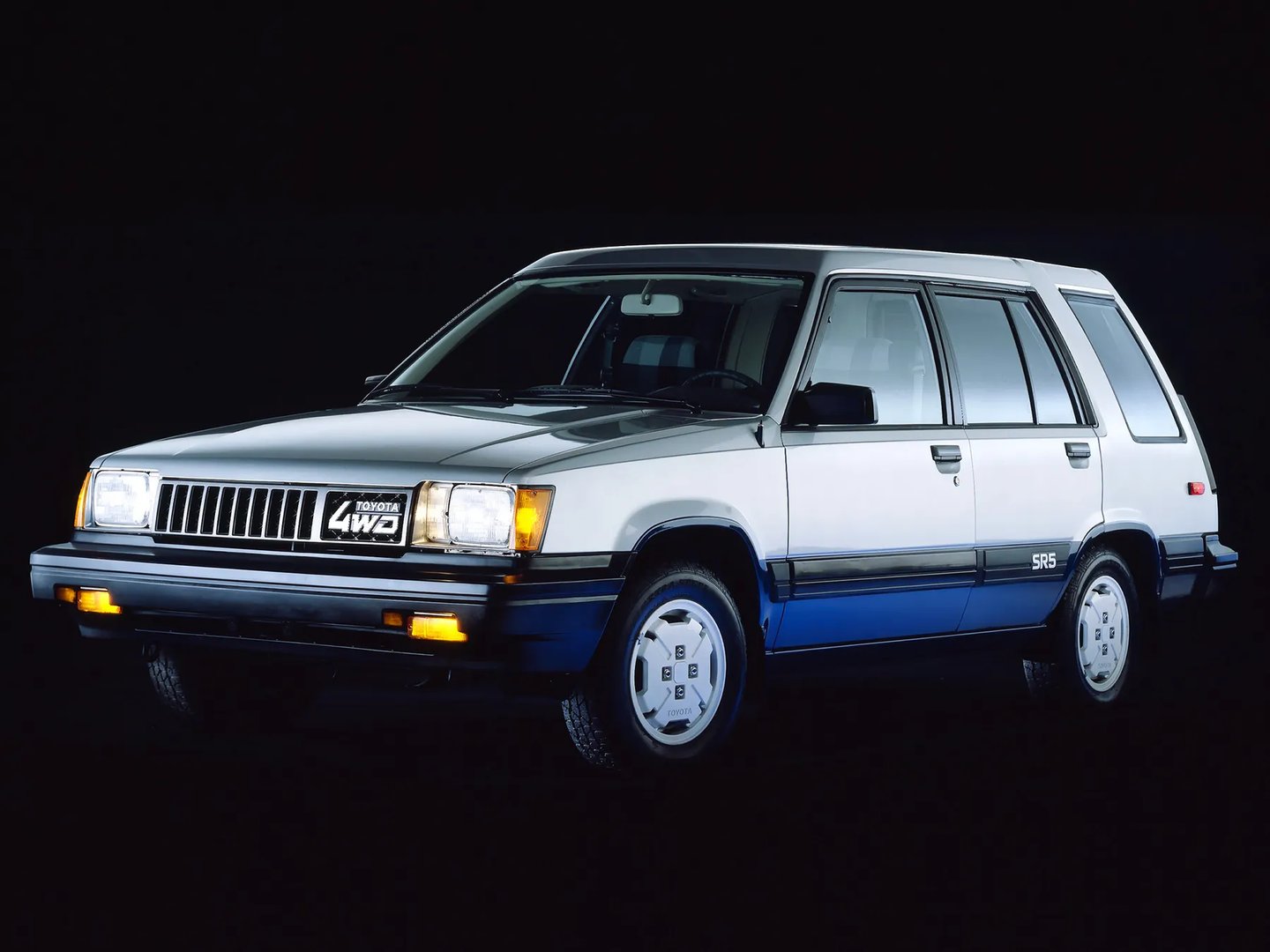 Toyota_Tercel_2_generation__Estate_5-door__4.jpg