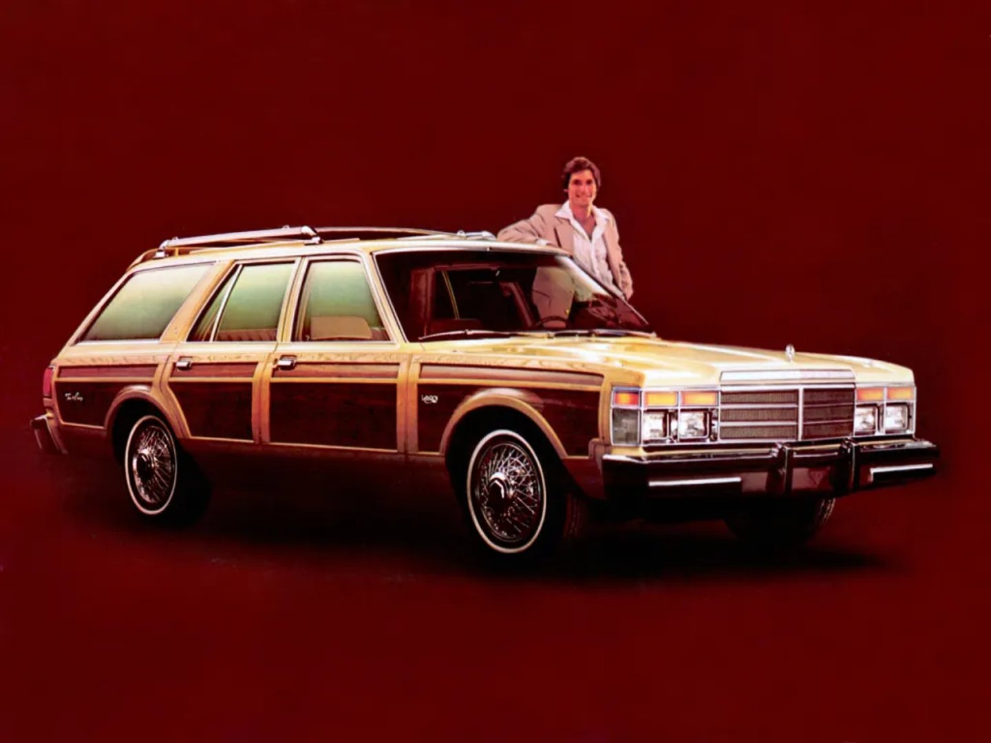 Chrysler_LeBaron_1_generation__Estate_5-door__1.jpg