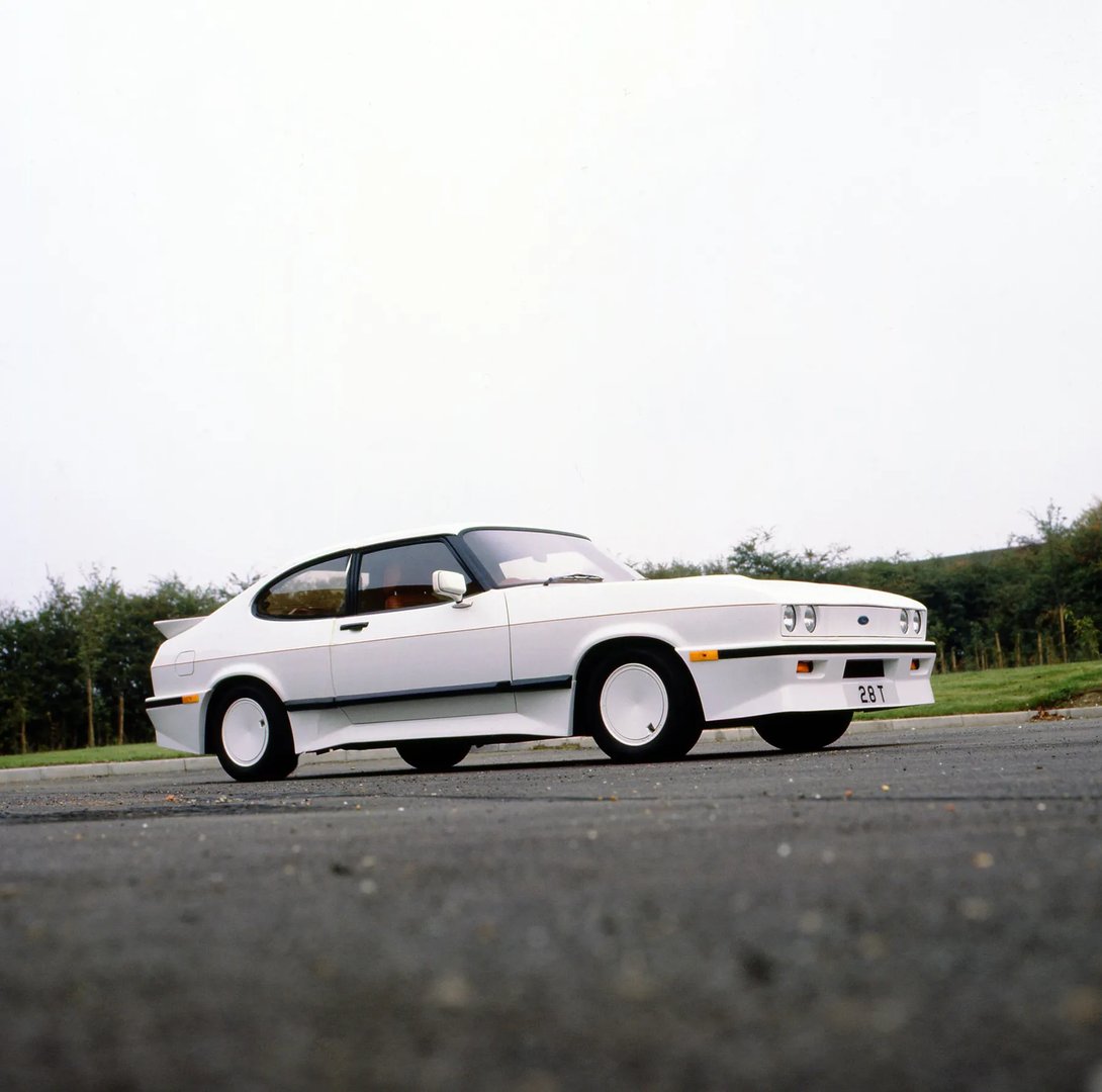 Aston Martin_Tickford_Capri_1_generation__Coupe__1.jpg