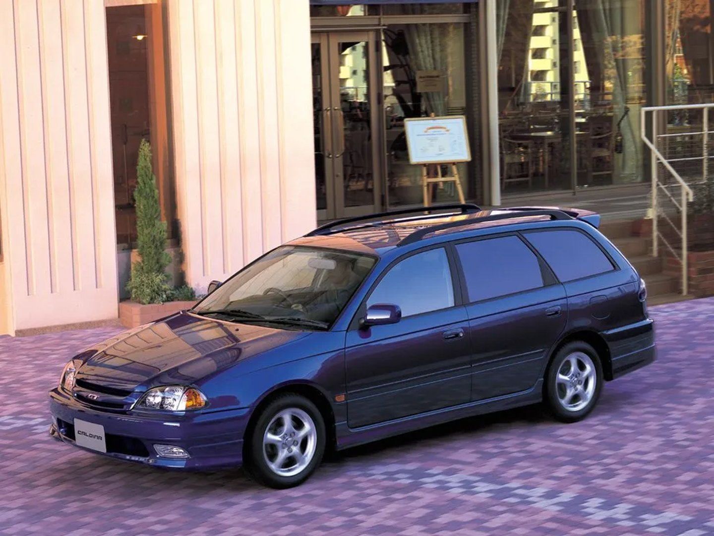 Toyota_Caldina_2_generation_restyling__Estate_5-door__3.jpg