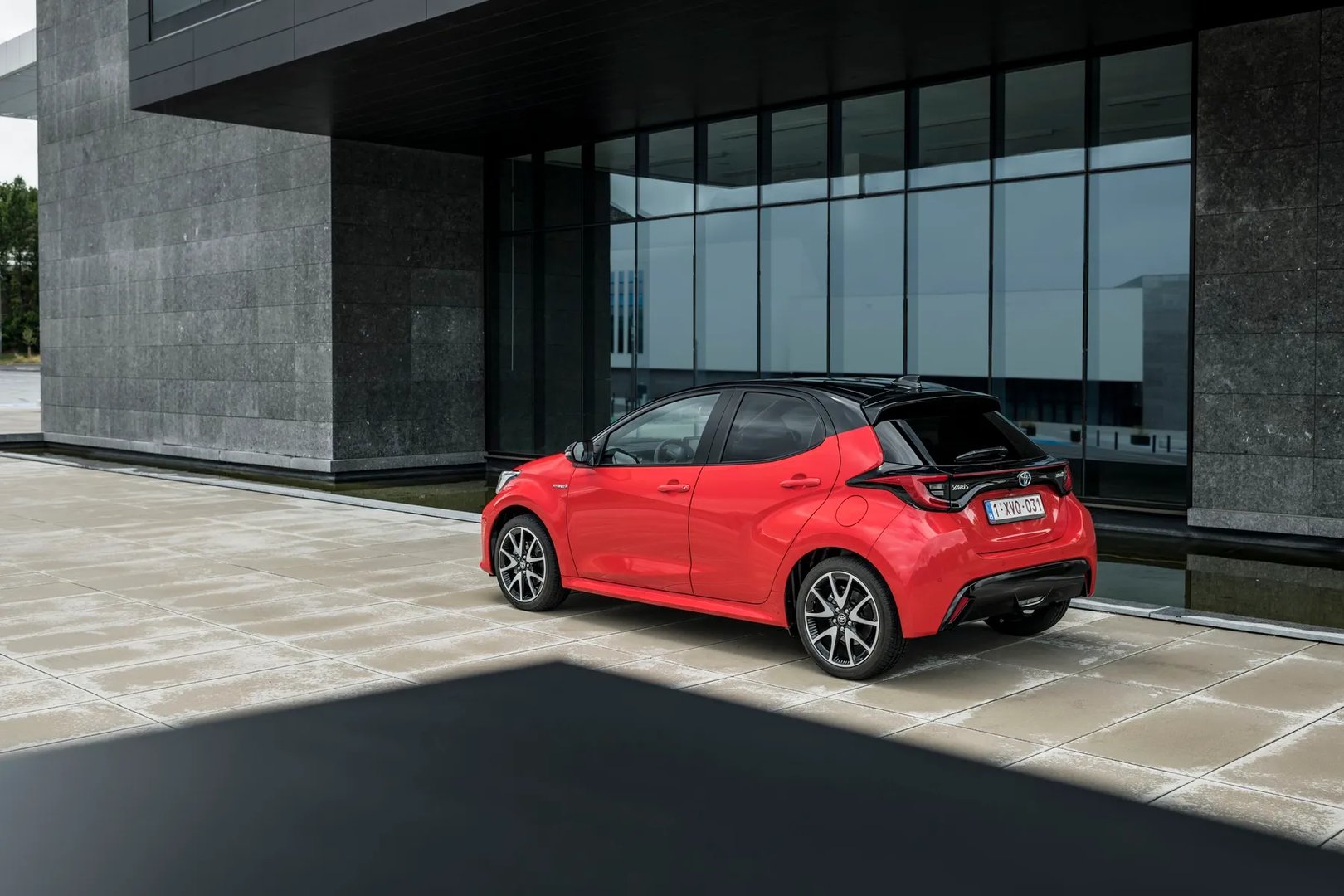 Toyota_Yaris_4_generation__Mini_5-doors__13.jpg