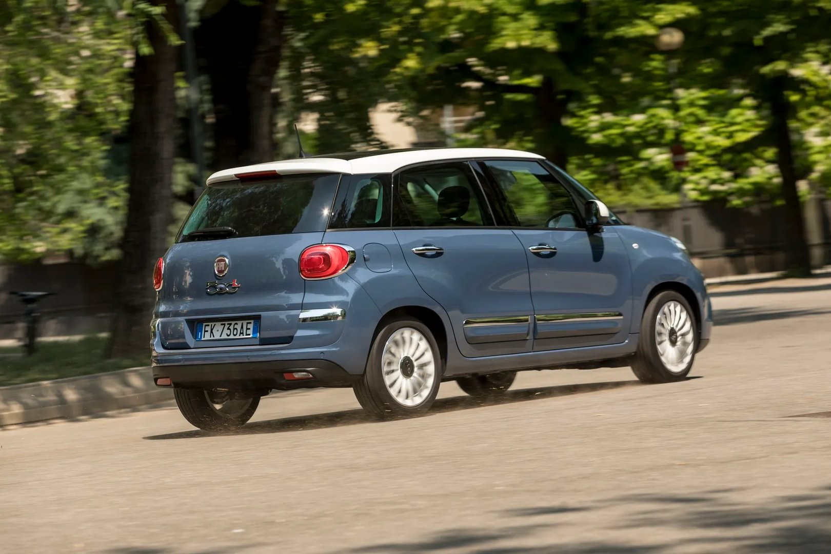 Fiat_500L_1_generation_restyling__Compact_Van__1.jpg