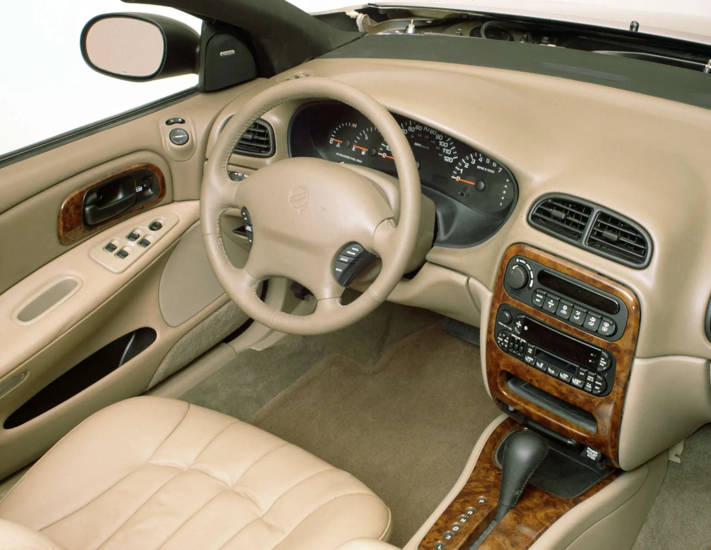 Chrysler_Concorde_2_generation__Sedan__10.jpg