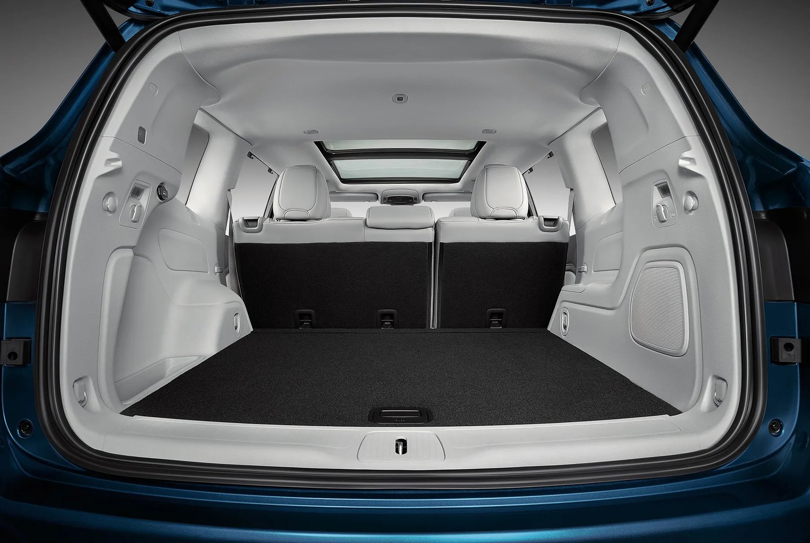 Jeep_Commander_2_generation__SUV_5-doors__6.jpg