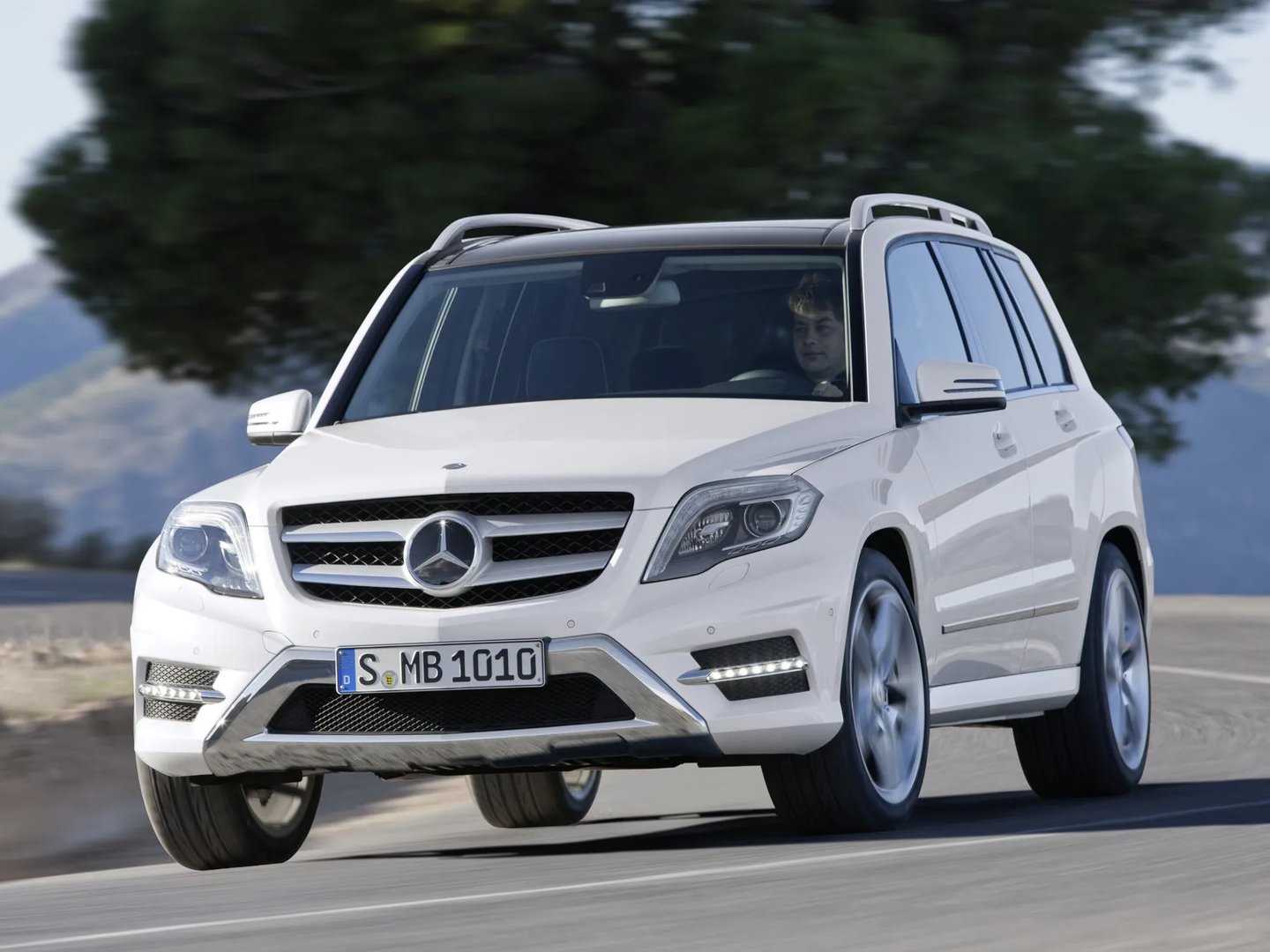 X204  SUV 5-doors