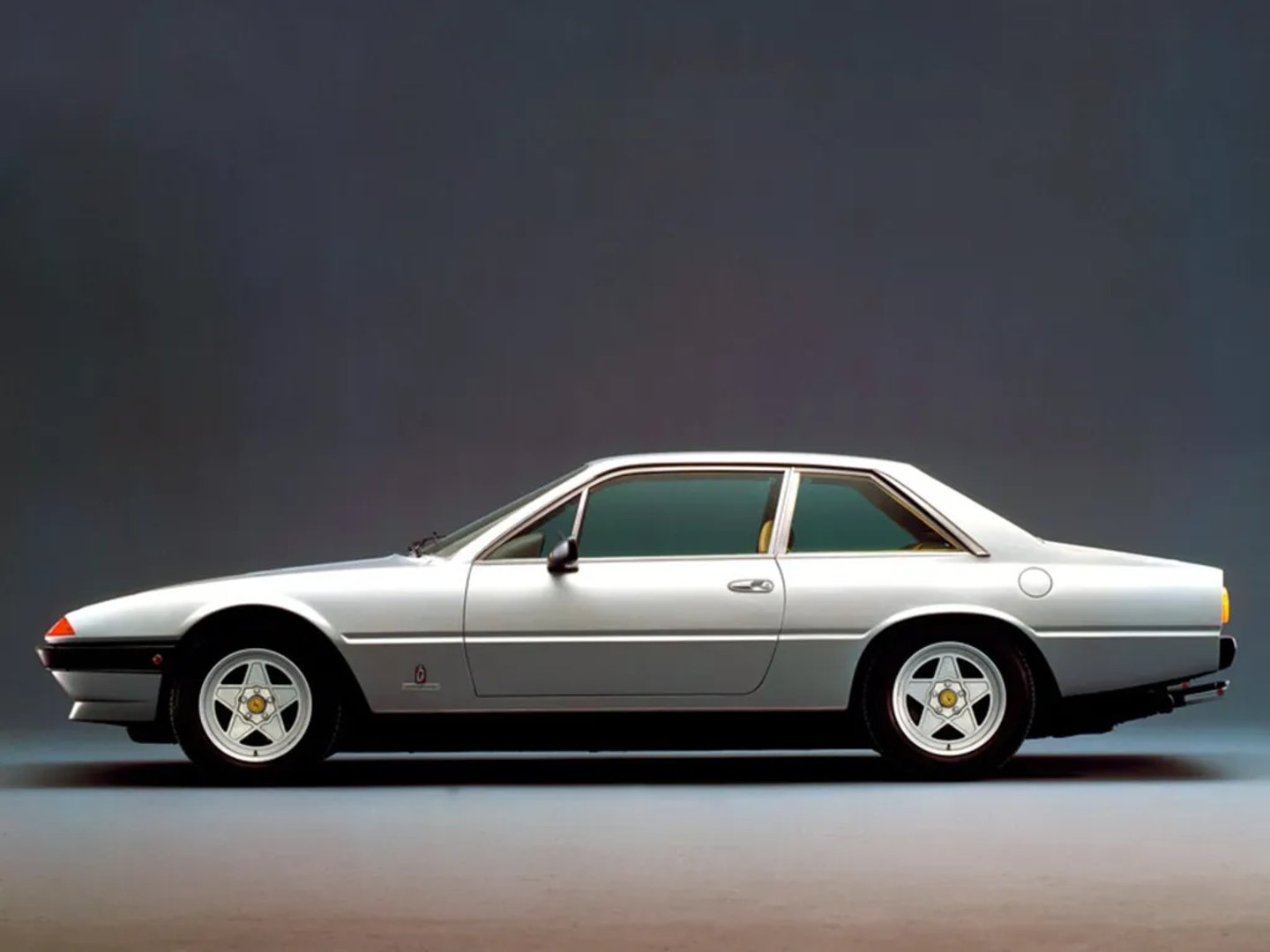 Ferrari_400_1_generation__Coupe__8.jpg
