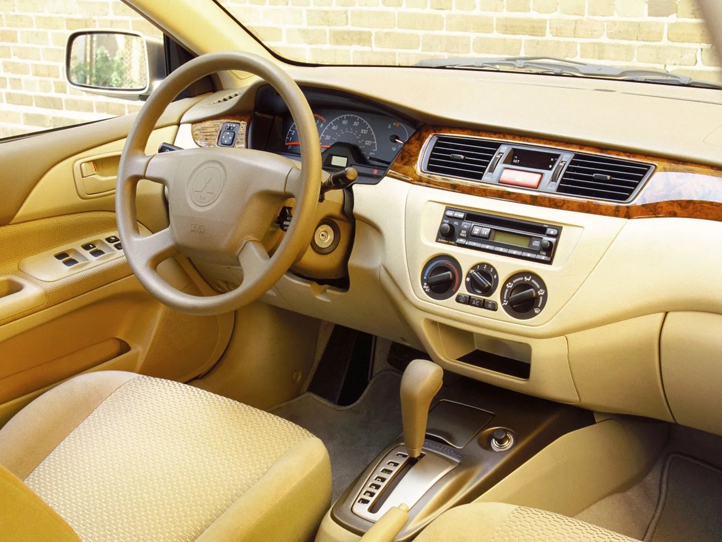 Mitsubishi_Lancer_9_generation__Sedan__12.jpg