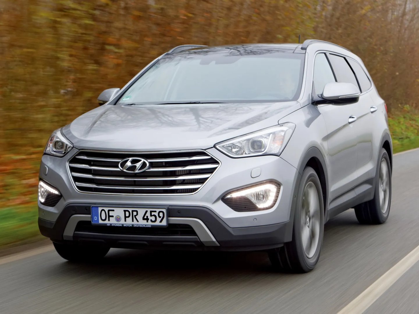 Hyundai_Grand_Santa_Fe_1_generation__SUV_5-doors__4.jpg