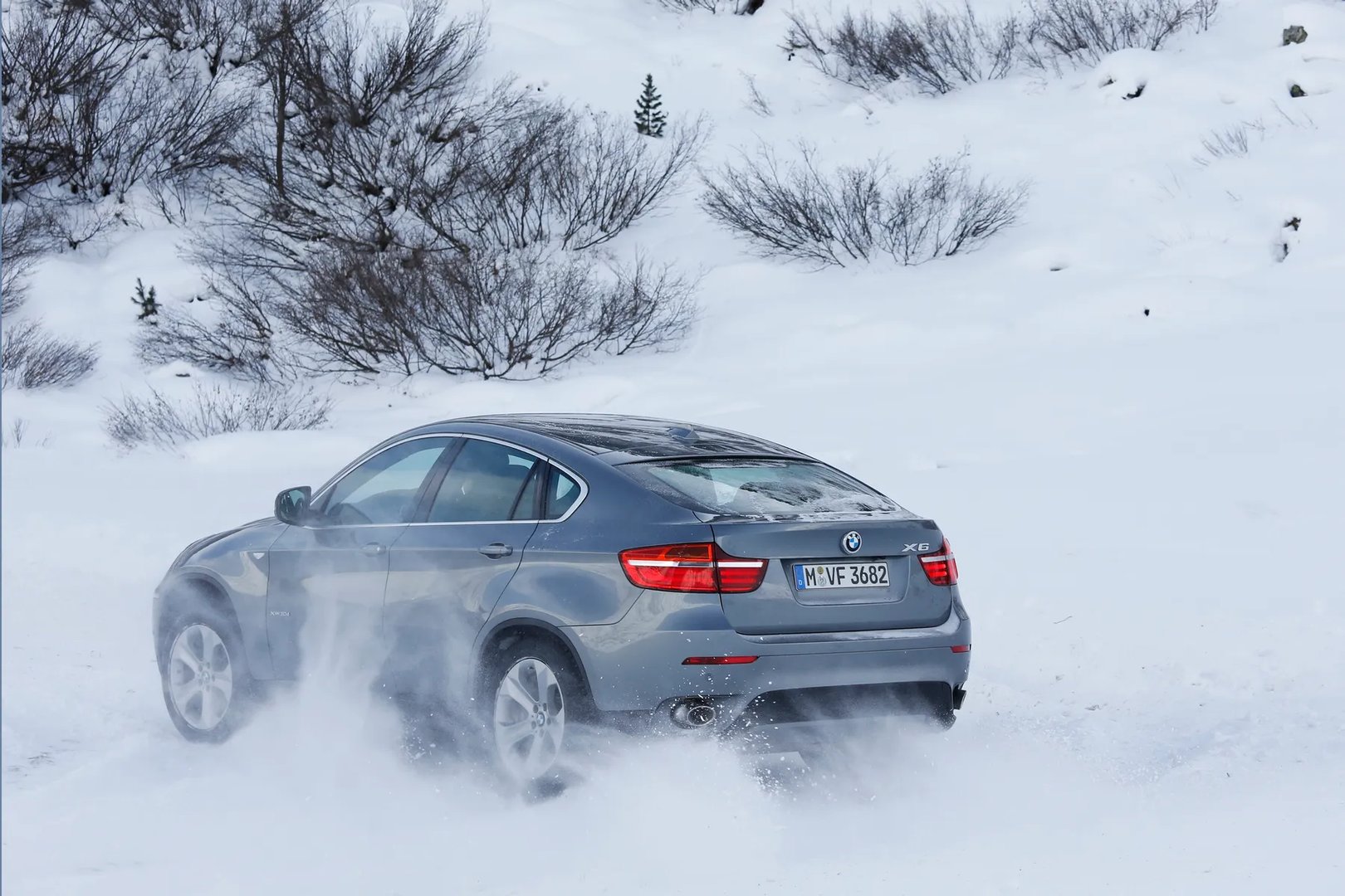 BMW_X6_1_generation_restyling__SUV_5-doors__8.jpg