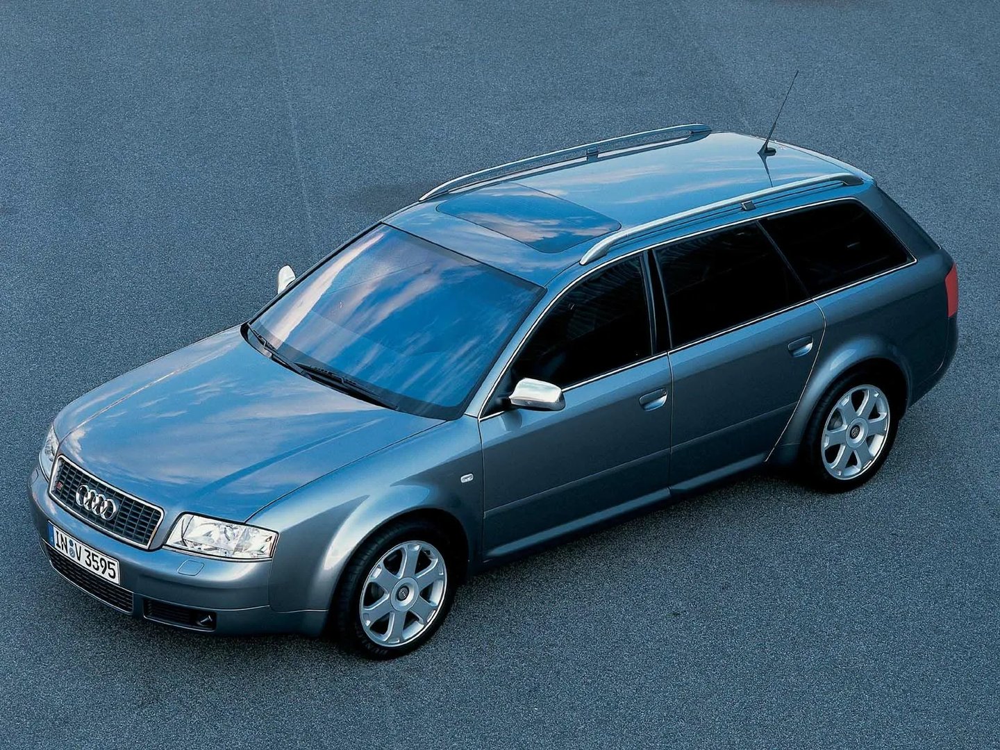 Audi_S6_2_generation__Estate_5-door__5.jpg